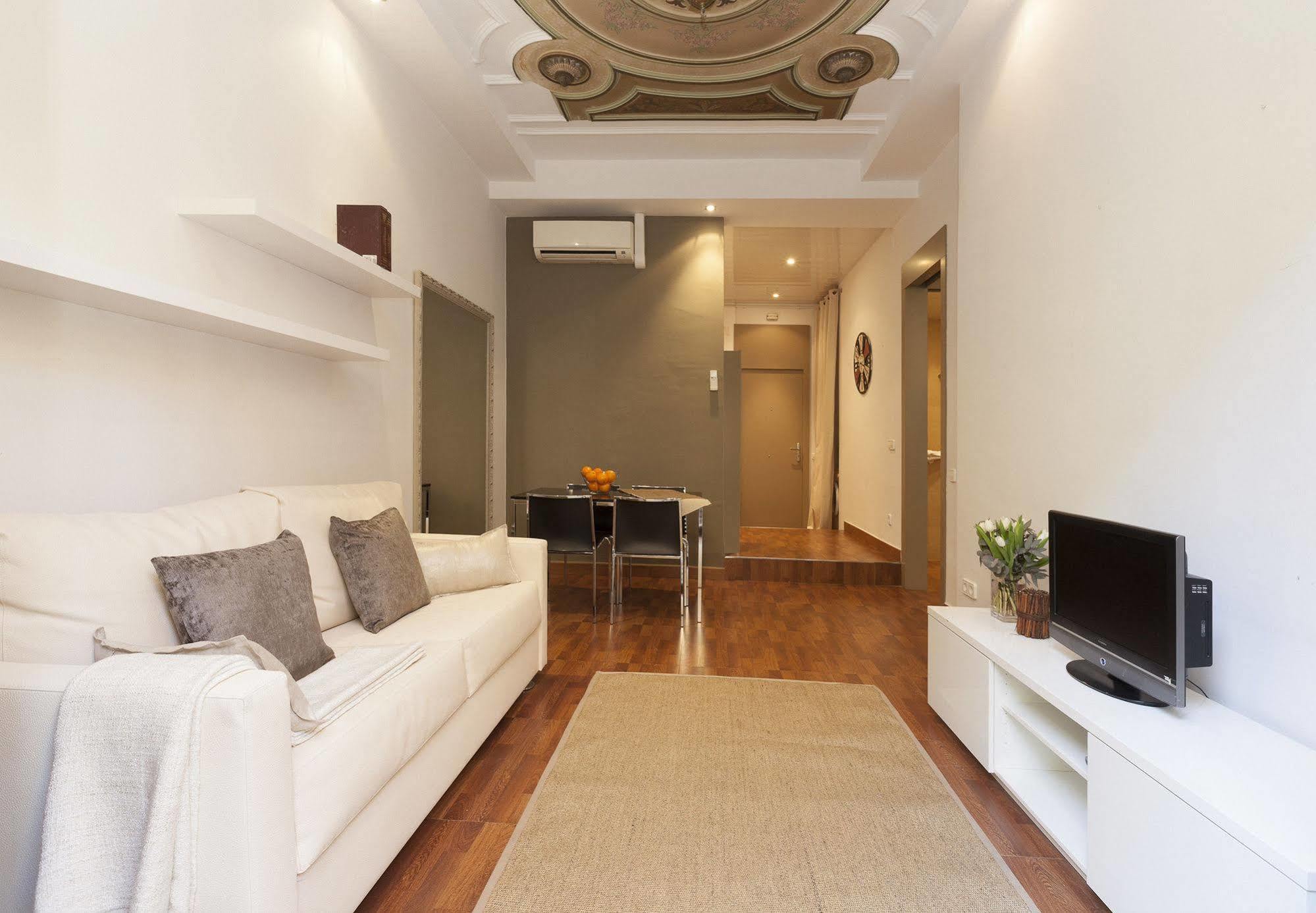 Easy Sleep Gaudi Terrace Barcelona Exterior foto