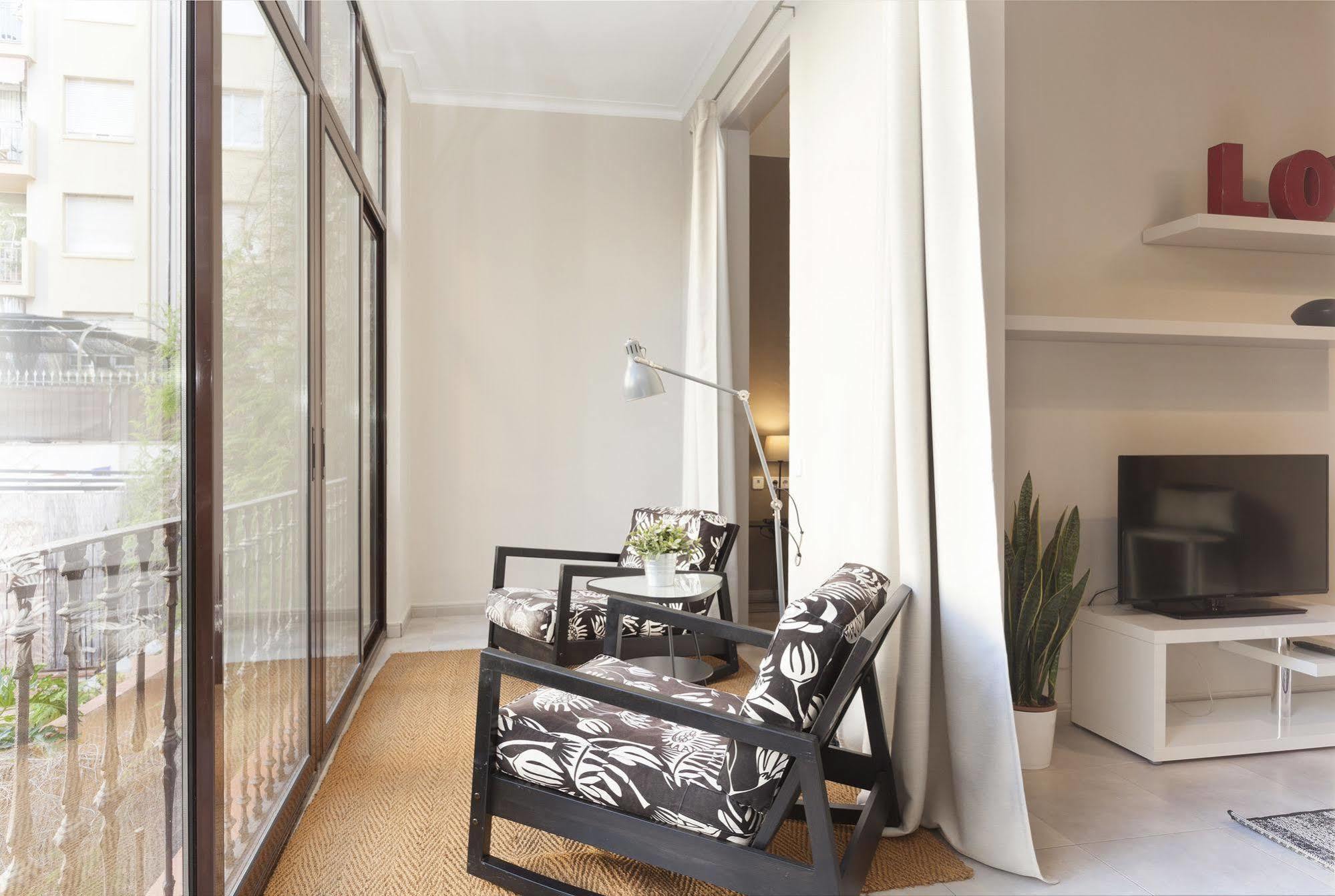 Easy Sleep Gaudi Terrace Barcelona Exterior foto
