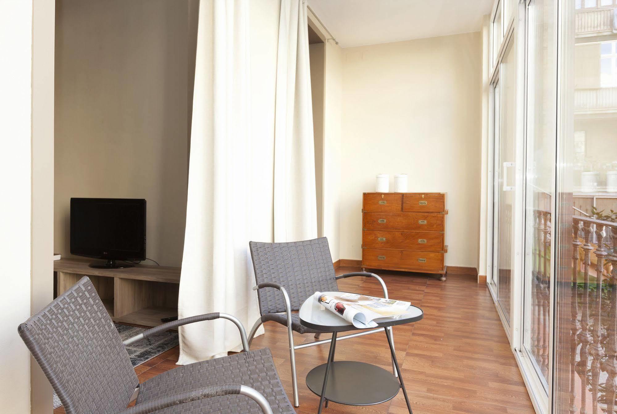 Easy Sleep Gaudi Terrace Barcelona Exterior foto